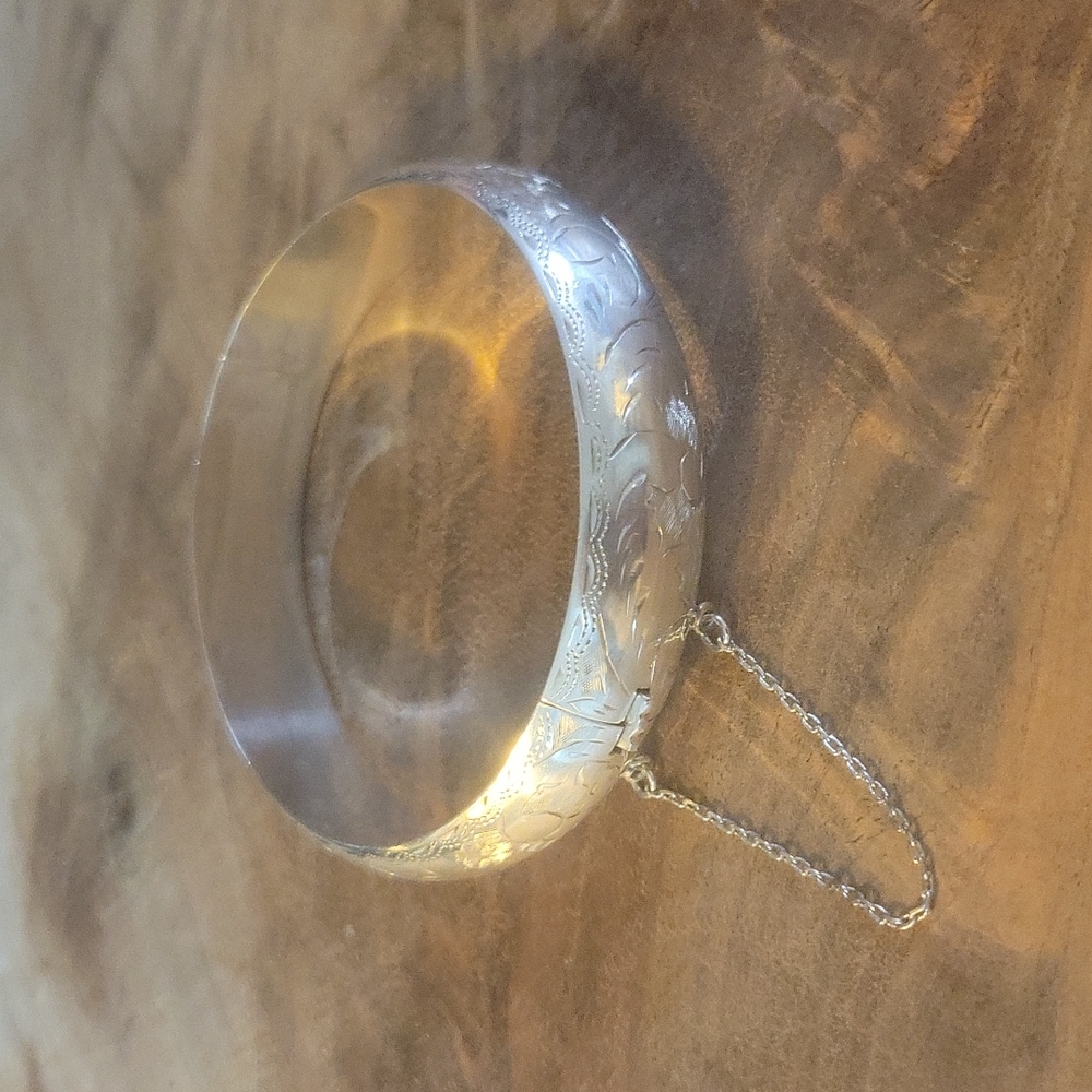 Vintage 925 Embossed bangle